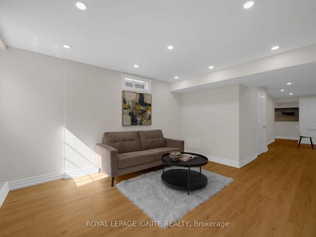 For Lease 30 Blackbird Gate, Toronto, Ontario