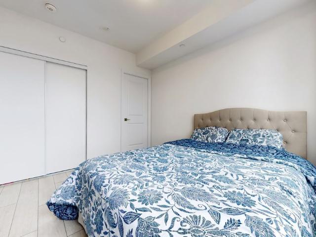 For Lease 30 Elm Drive Unit# 807, Mississauga, Ontario