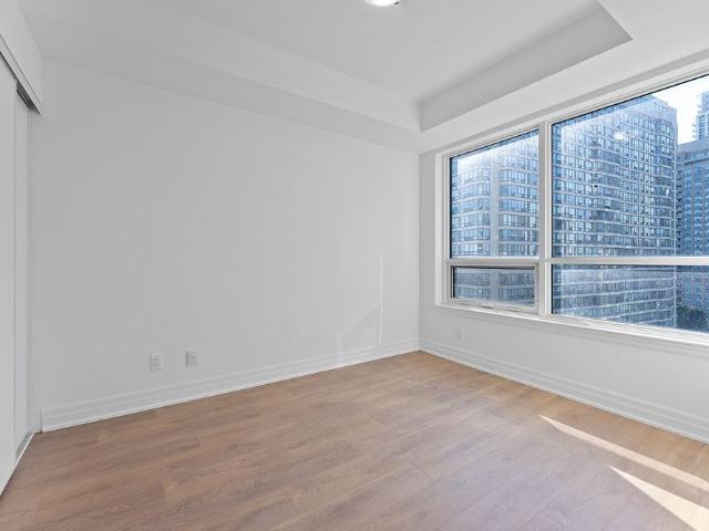 For Lease 30 Elm Drive Unit# 801, Mississauga, Ontario