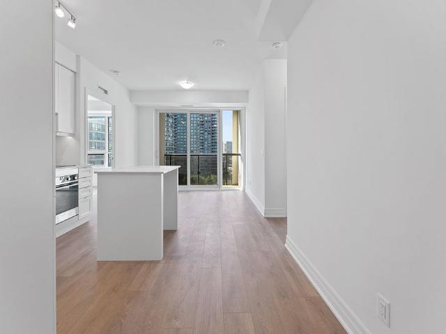 For Lease 30 Elm Drive Unit# 801, Mississauga, Ontario