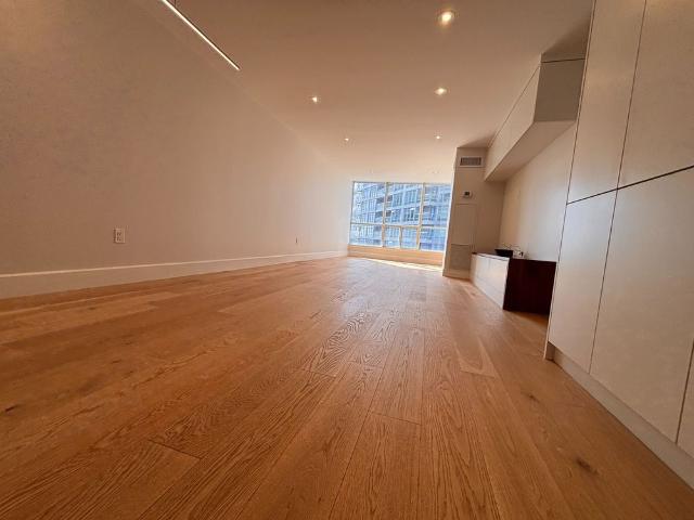 For Lease 30 Holly Street Unit# 1506, Toronto, Ontario