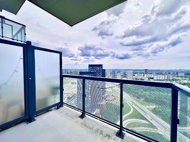 For Lease 30 Inn On The Park Drive Unit# 3908, Toronto, Ontario