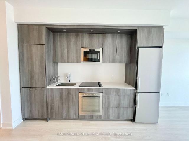 For Lease 30 Inn On The Park Drive Unit# 4206, Toronto, Ontario