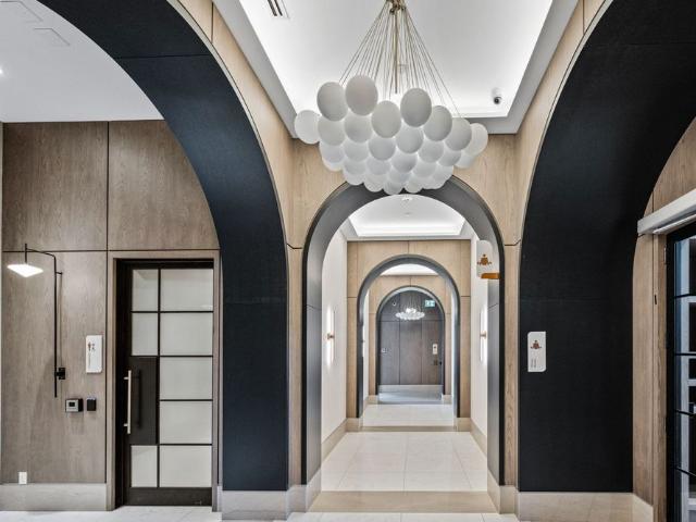 For Lease 30 Inn On The Park Drive Unit# 420, Toronto, Ontario