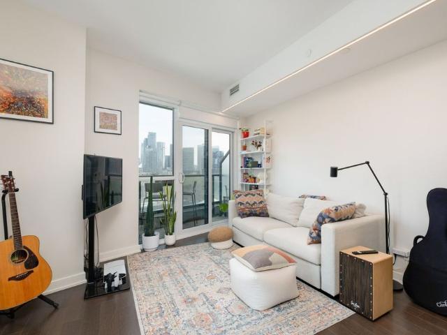 For Lease 30 Ordnance Street Unit# 609, Toronto, Ontario