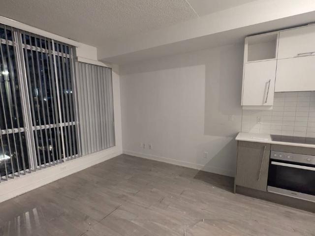 For Lease 30 Nelson Street Unit# 1403, Toronto, Ontario