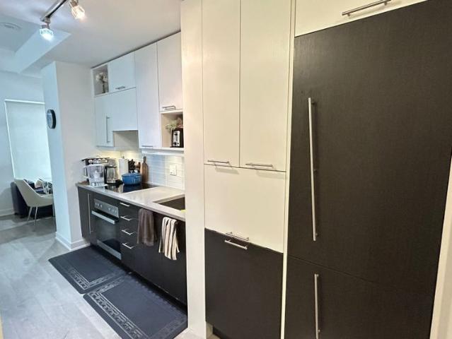 For Lease 30 Nelson Street Unit# 701, Toronto, Ontario