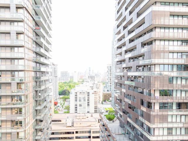 For Lease 30 Roehampton Avenue Unit# 2101, Toronto, Ontario