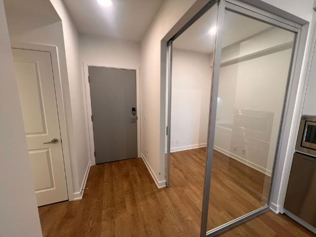For Lease 30 Upper Mall Way Unit# 2108, Vaughan, Ontario