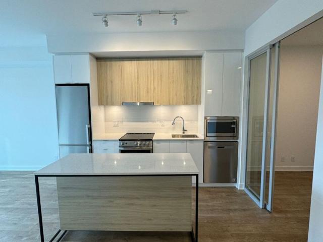 For Lease 30 Upper Mall Way Unit# 314, Vaughan, Ontario