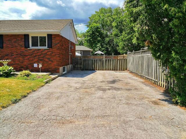 For Lease 3169 Willow Lane Unit# Upper, Burlington, Ontario