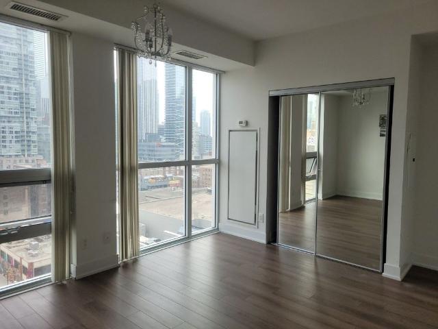 For Lease 318 Richmond Street Unit# 1405, Toronto, Ontario