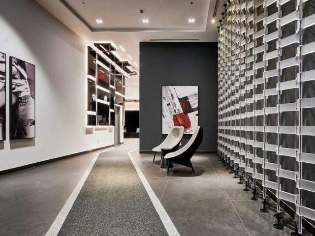 For Lease 318 Richmond Street Unit# 613, Toronto, Ontario