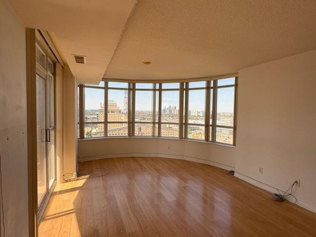 For Lease 310 Burnhamthorpe Road Unit# 2102, Mississauga, Ontario