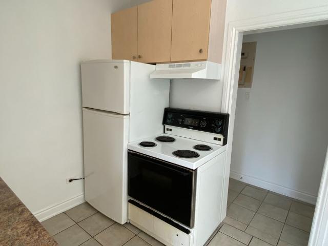 For Lease 3110 Lake Shore Boulevard Unit# 2, Toronto, Ontario