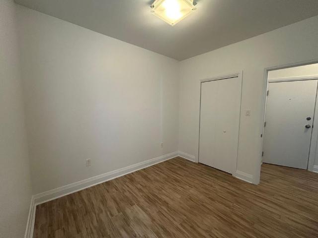 For Lease 3110 Lake Shore Boulevard Unit# 3, Toronto, Ontario