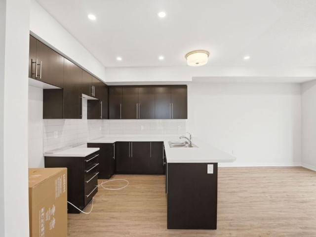 For Lease 313 Conklin Road Unit# 48, Brantford, Ontario
