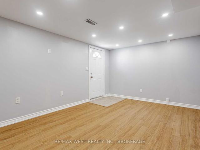 For Lease 31 Clair Road Unit# Basement, Toronto, Ontario
