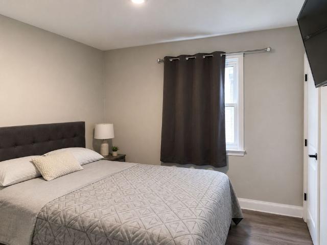 For Lease 325 Baldwin Street, Oshawa, Ontario