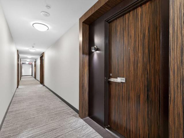 For Lease 325 South Park Road, Markham, Ontario
