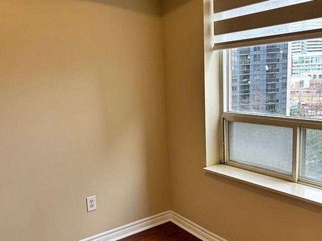 For Lease 325 Webb Drive Unit# 808, Mississauga, Ontario