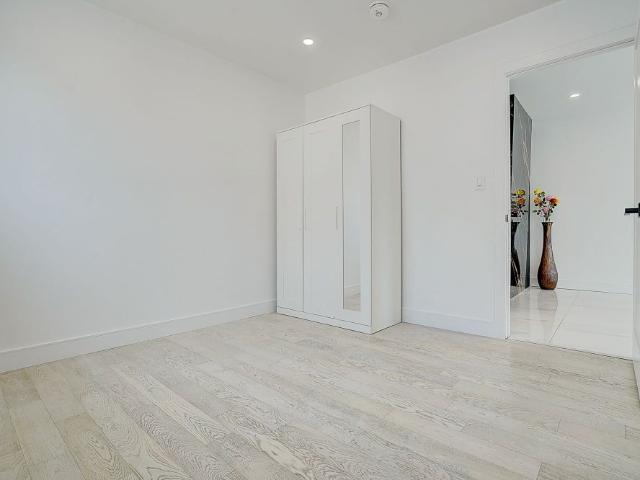 For Lease 326 McConvey Drive, Richmond Hill, Ontario