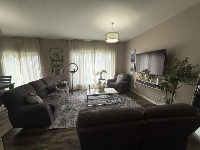 For Lease 3270 Singleton Avenue Unit# #21, London South, Ontario