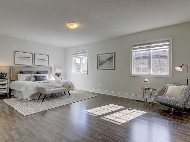 For Lease 3276 Meadow Marsh Crescent, Oakville, Ontario