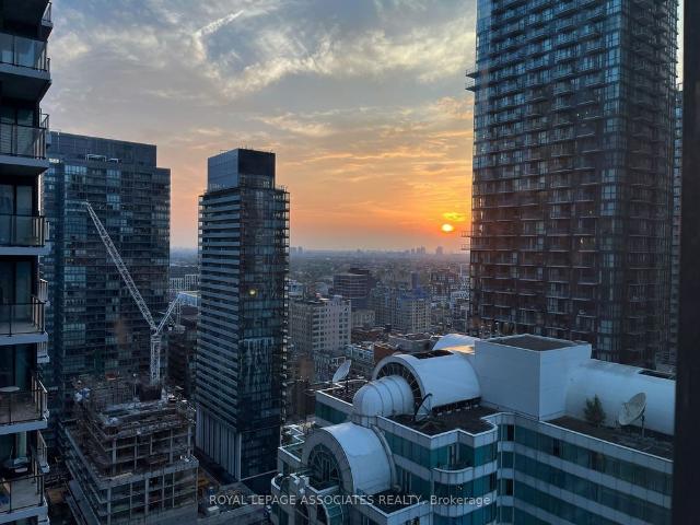 For Lease 327 King Street Unit# 2706, Toronto, Ontario