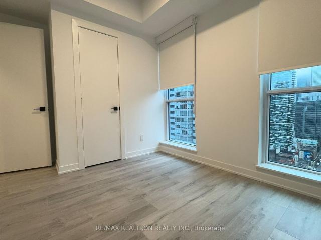 For Lease 327 King Street Unit# 3008, Toronto, Ontario