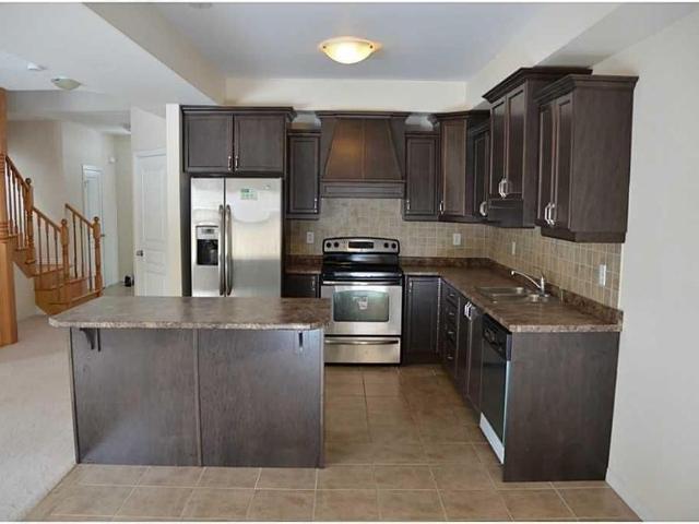 For Lease 327 Stonehenge Drive, Hamilton, Ontario