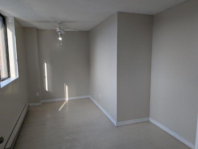 For Lease 328 Aylmer Street Unit# 301, Peterborough, Ontario