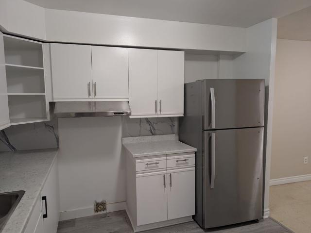 For Lease 328 Aylmer Street Unit# 309, Peterborough, Ontario
