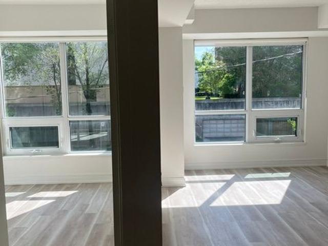 For Lease 320 Tweedsmuir Avenue Unit# 218, Toronto, Ontario