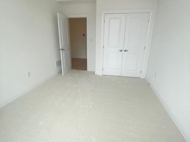 For Lease 3224 Crystal Drive, Oakville, Ontario