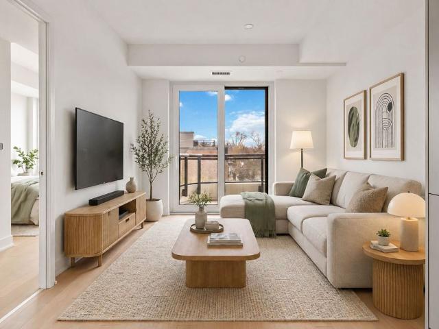 For Lease 322 Dupont Street Unit# 305, Toronto, Ontario