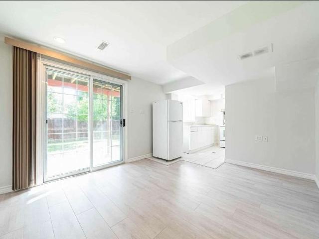 For Lease 323 Flagstone Way Unit# Bsmt, Newmarket, Ontario