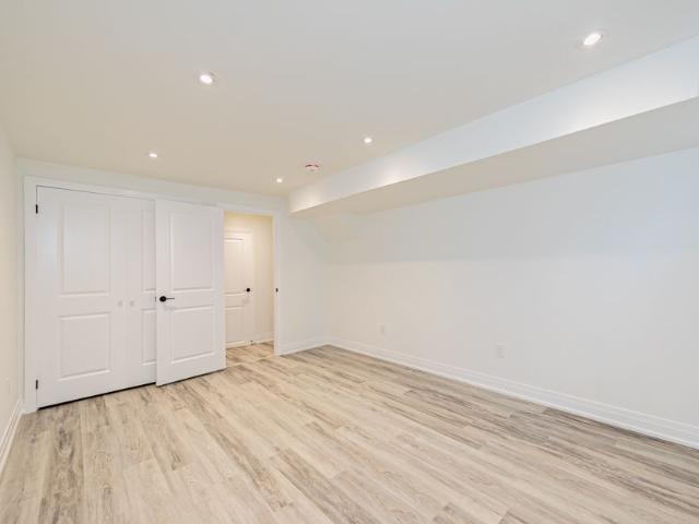 For Lease 32 Conchita Street Unit# Lower, Georgina, Ontario