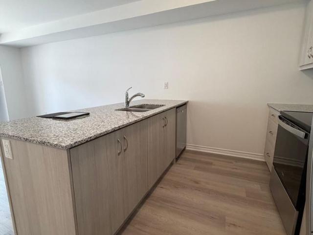For Lease 32 Canyon Hill Drive, Kitchener, Ontario