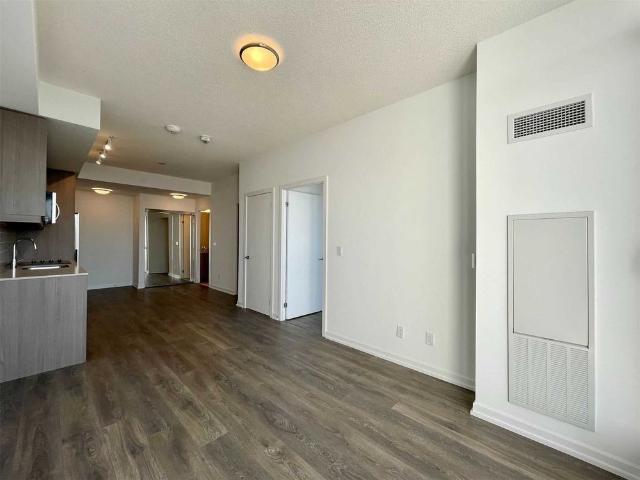 For Lease 32 Forest Manor Road Unit# 2401, Toronto, Ontario