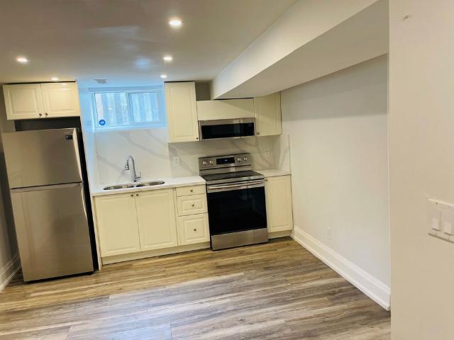 For Lease 32 Kitimat Crescent, Aurora, Ontario