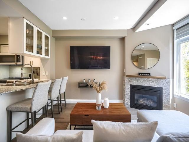 For Lease 32 Stadium Road Unit# 323, Toronto, Ontario