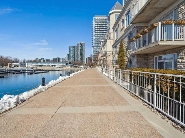 For Lease 32 Stadium Road Unit# 389, Toronto, Ontario