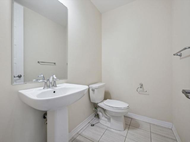 For Lease 3344 Carding Mill Trail, Oakville, Ontario