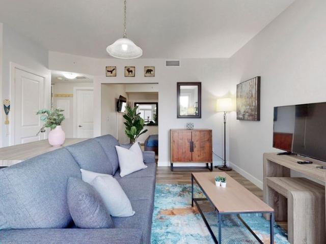For Lease 335 College Street Unit# 204, Toronto, Ontario