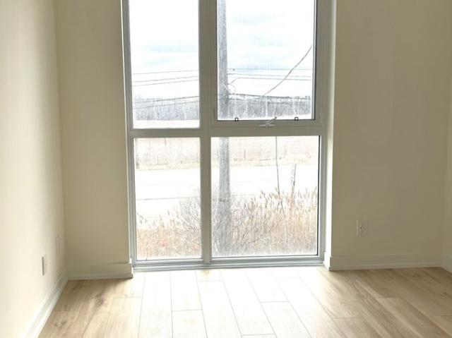 For Lease 335 Wheat Boom Drive Unit# 211, Oakville, Ontario
