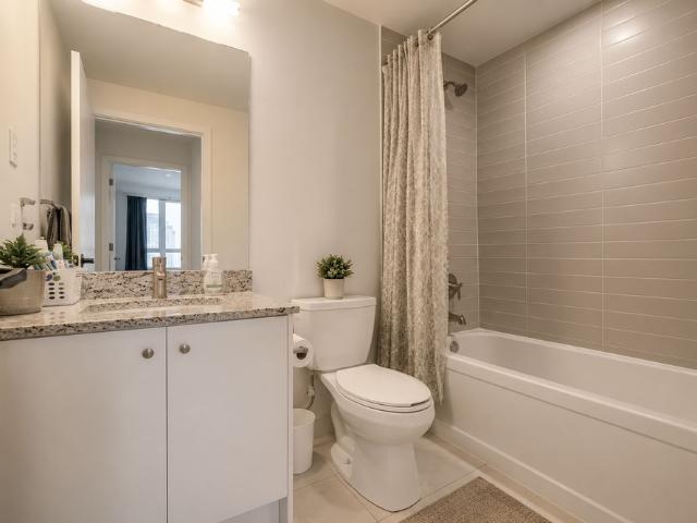 For Lease 335 WHEAT BOOM Drive Unit# 303, Oakville, Ontario