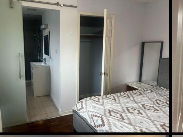 For Lease 3361 Sanderling Crescent Unit# Master Bedroom, Mississauga, Ontario