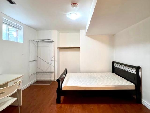 For Lease 3371 Cider Mill Place Unit# Room A, Mississauga, Ontario