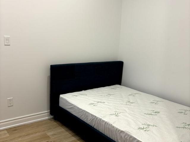 For Lease 337 Mutual Street Unit# 101, Toronto, Ontario